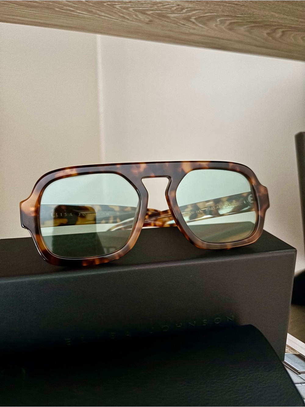 Elisa Johnson Jane Sunglasses - Brown Tortoise